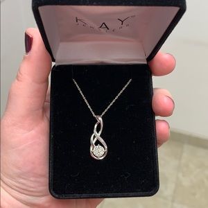 New in Box Kay Jewelers Silver Necklace
